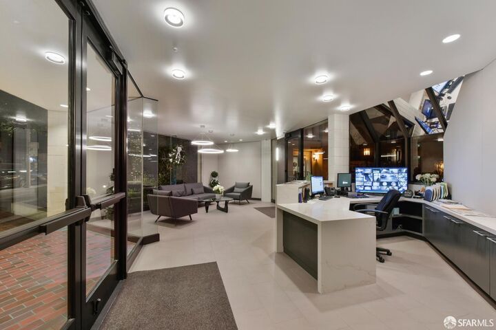 Property Photo:  150 Lombard Street 308  CA 94111 