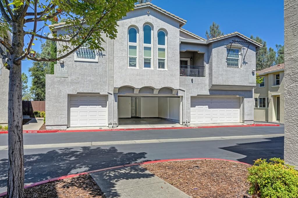 Property Photo: 1102 Ferry Circle CA 95630