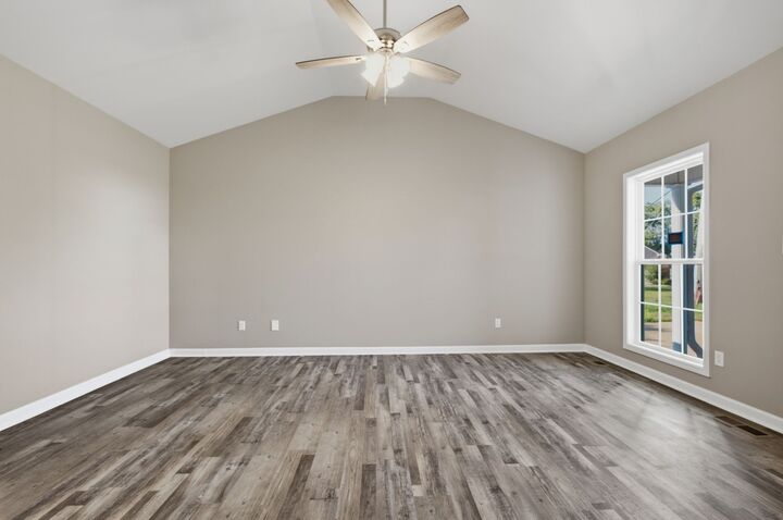 Property Photo:  234 Putter Point Dr  TN 37066 