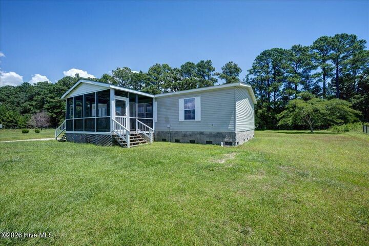 Property Photo:  108 Dana Court  NC 28532 