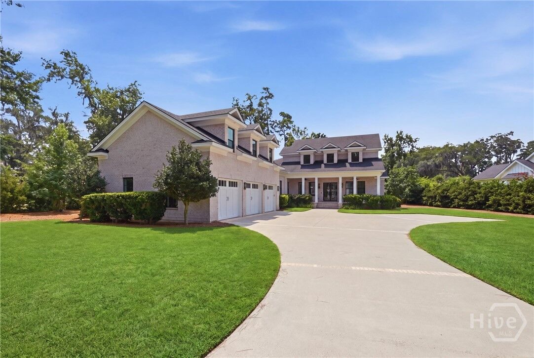 Property Photo:  127 Waterway Drive  GA 31411 