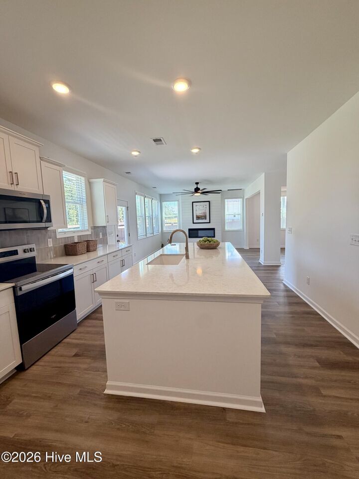 Property Photo: 2004 Red Woodpeckers Court Lot #38 NC 28451