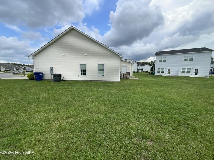 Property Photo:  2221 Remington Court B  NC 27834 