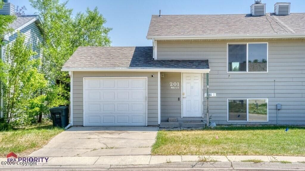 Property Photo:  201 Redwood Street W  WY 82718 