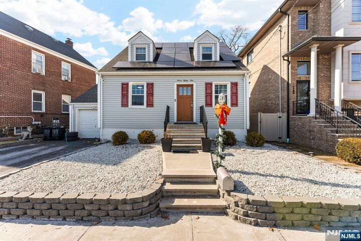 Property Photo:  789 Harvard Place  NJ 07010 