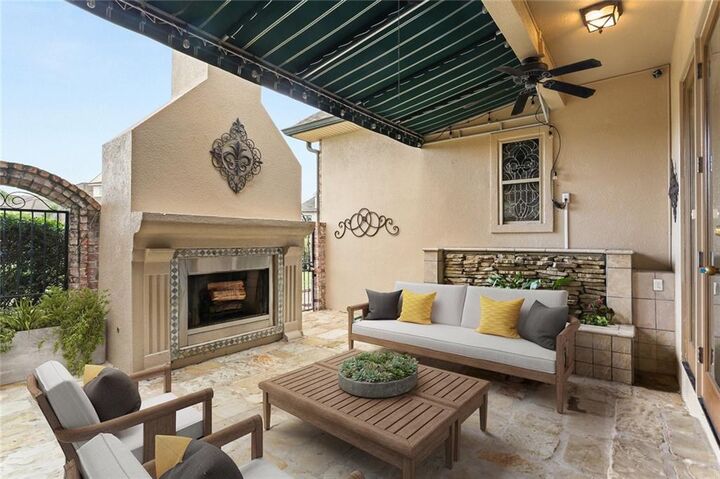 Property Photo:  2128 Hyde Park Avenue  LA 70058 