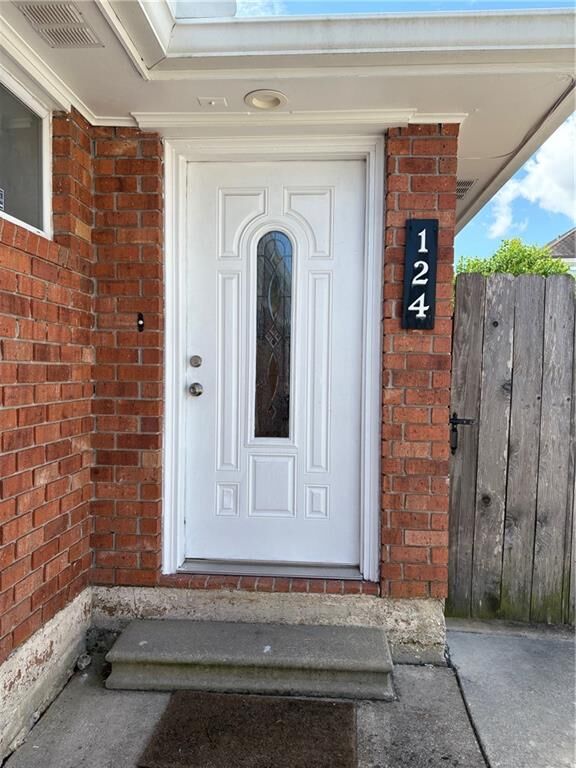 Property Photo: 124 W Harrison Avenue LA 70124