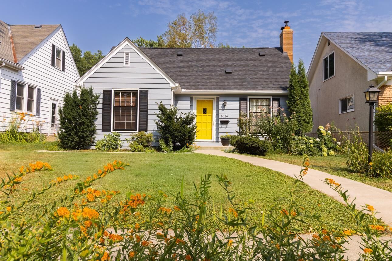 Property Photo:  1616 Alameda Street  MN 55117 