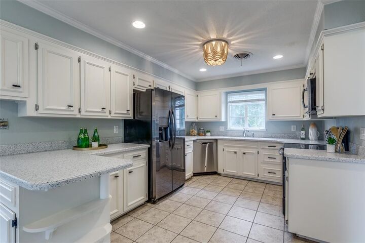 Property Photo:  1901 Bluebird Avenue  TX 76111 