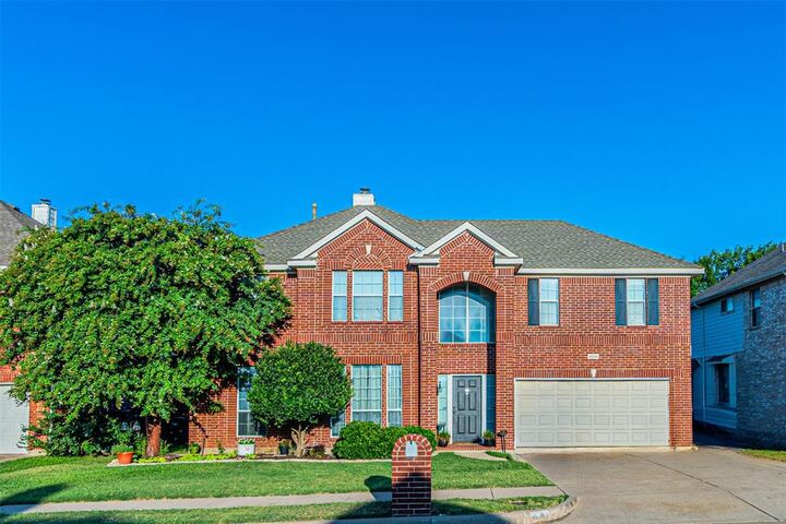 Property Photo: 8504 Saffron Drive TX 76123
