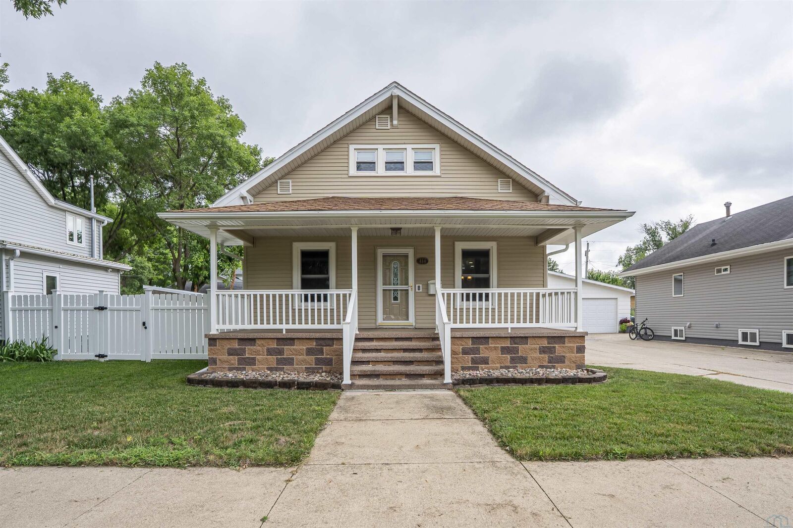 Property Photo: 414 2nd Ave NW IA 51031