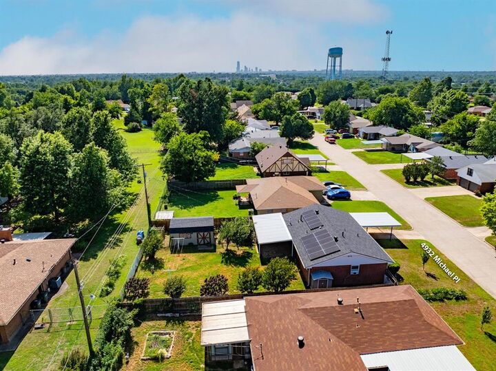 Property Photo: 4932 Michael Place OK 73115