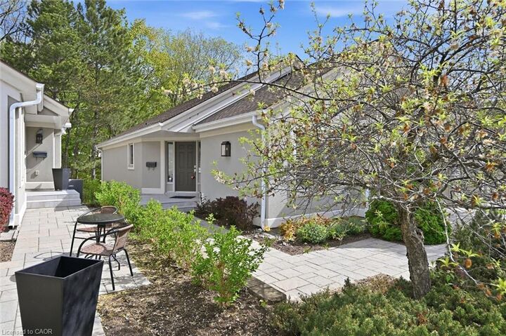 Property Photo: 1095 Skyview Drive 4 ON L7P 4W7
