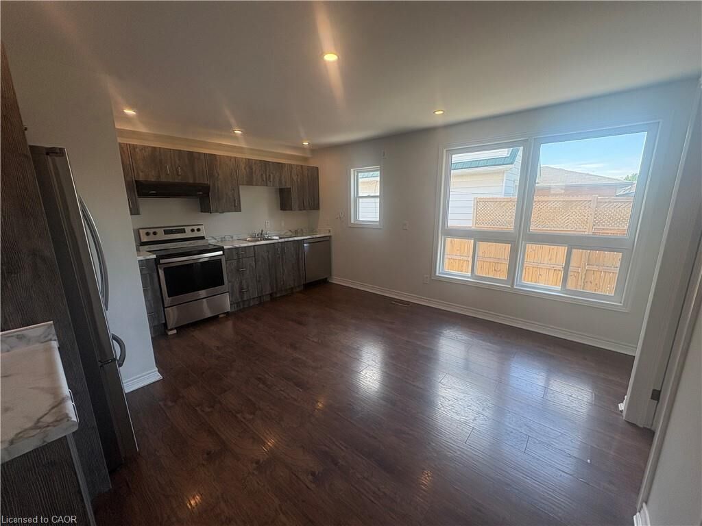 Property Photo: 427 Talbot Street Back ON L8H 6T6