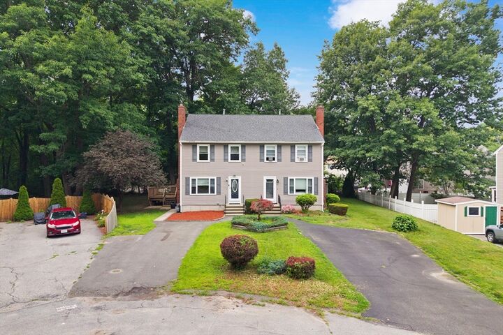 Property Photo:  19 Riverbank Cir 19  MA 01835 