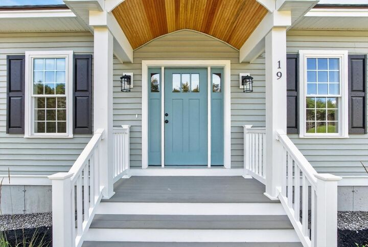 Property Photo:  19 Unkety Brook Way  MA 01827 