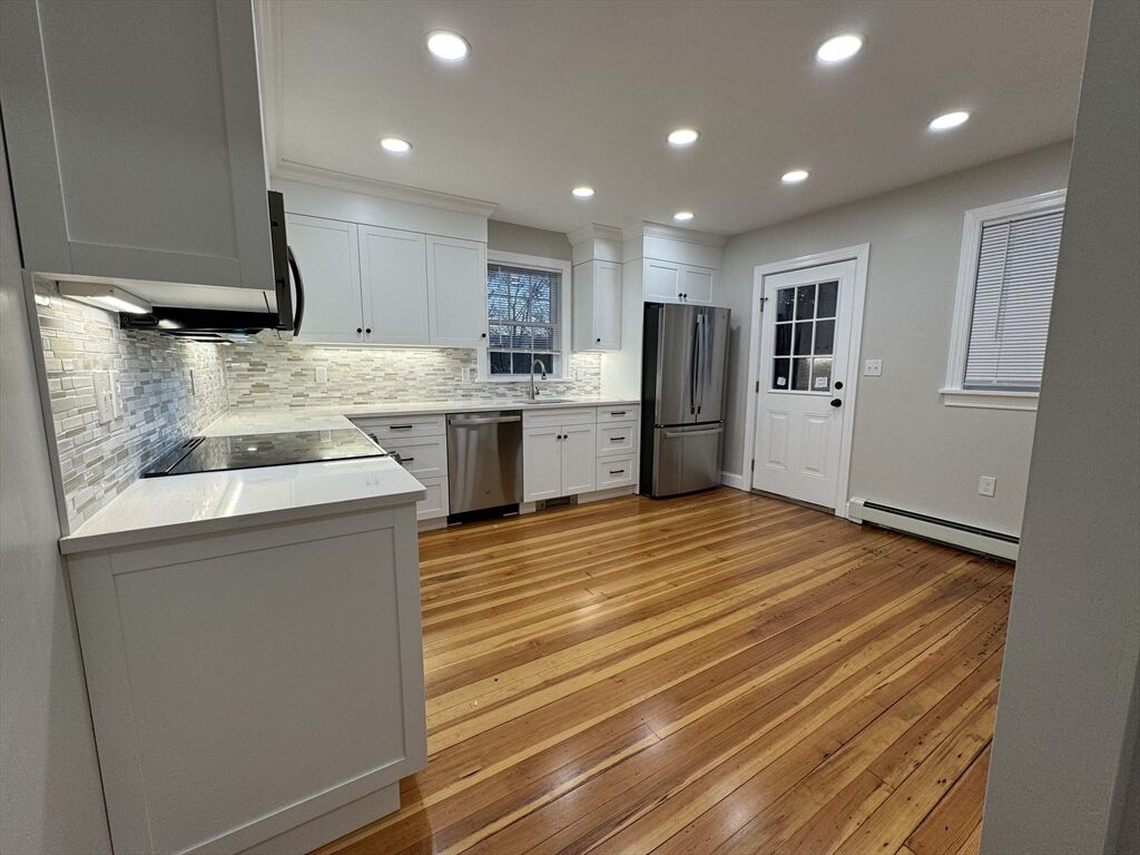 Property Photo:  17 Seaview St 17  MA 02360 