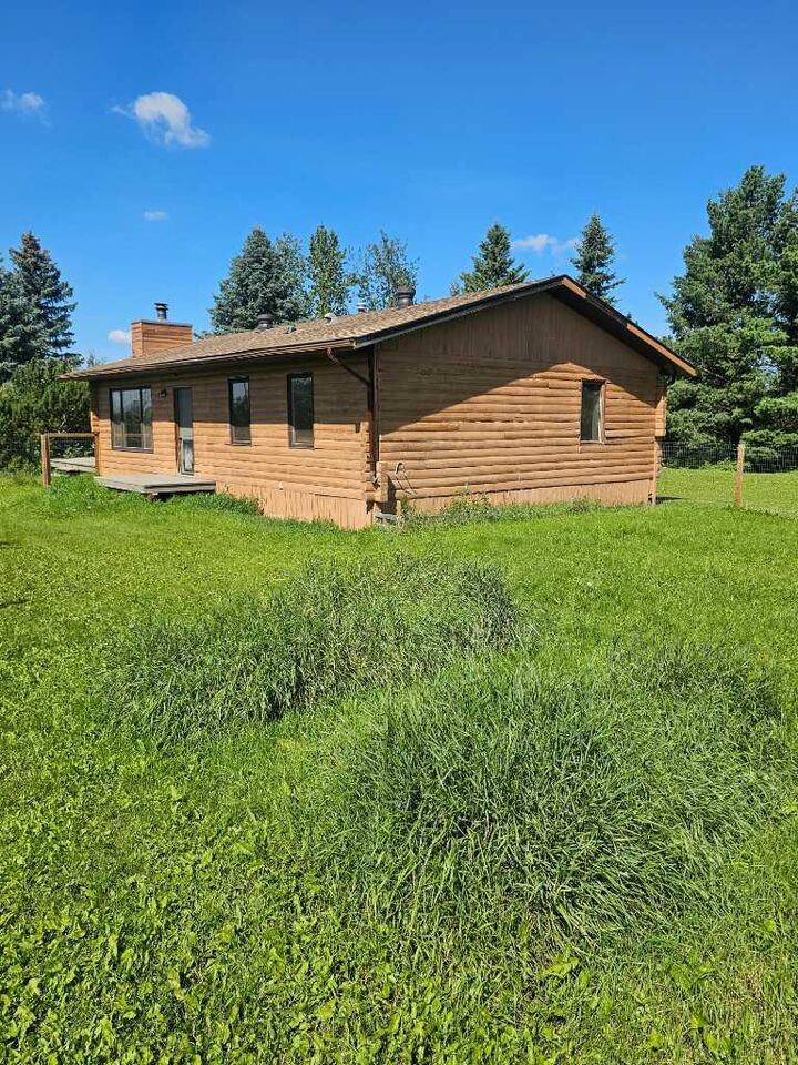Property Photo: 54227 Range Road 150 AB T7E 3W5