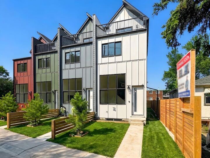 2018 12 Avenue SW — photo 1