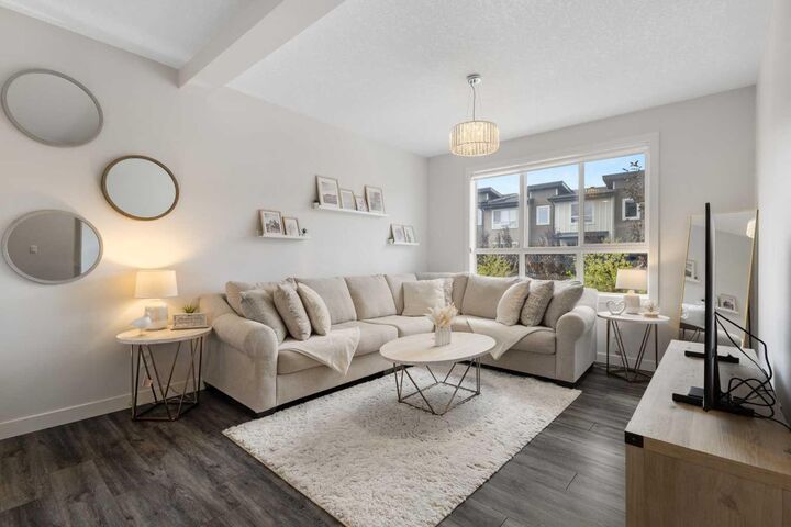 Property Photo:  124 Walgrove Cove SE  AB T2X 4E1 