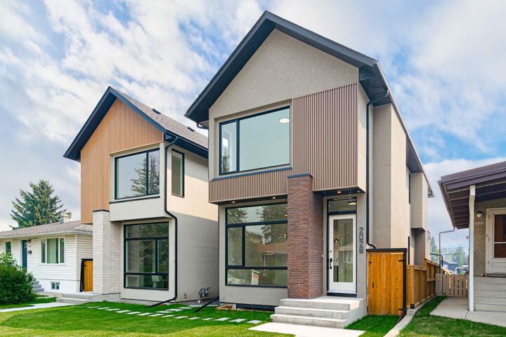 Property Photo: 2028 36 Street SW AB T3E 2Z1
