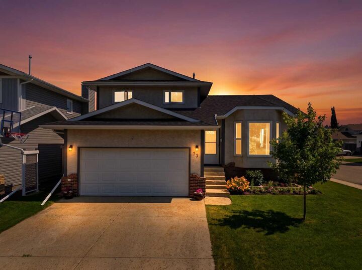 Property Photo:  73 Duncan Crescent  AB T4R 1W3 