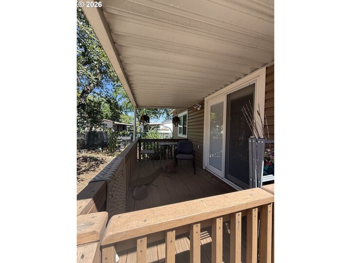 Property Photo: 750 Division St 239 OR 97058