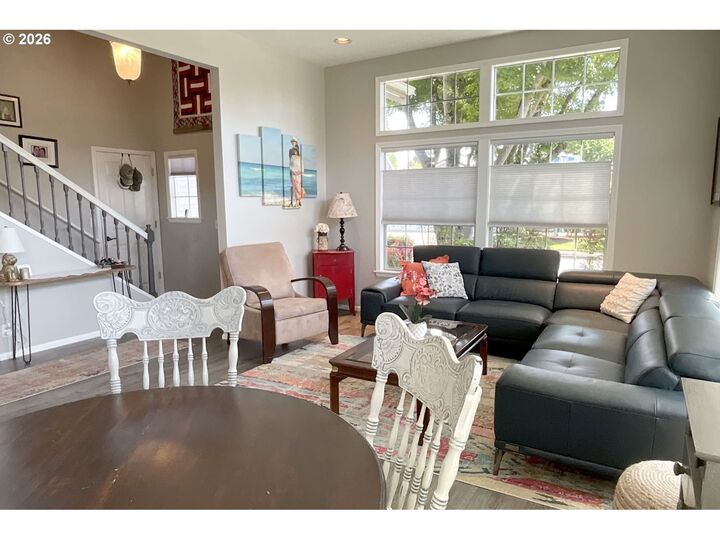 Property Photo: 2904 Wolf Meadows Ln OR 97408