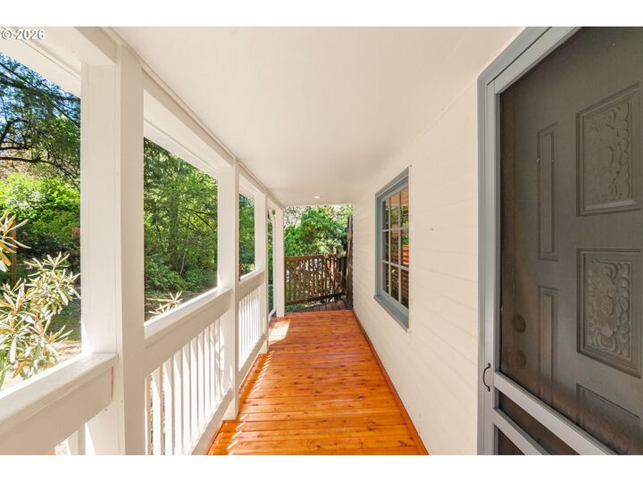 Property Photo:  3841 SW Kanan Dr  OR 97221 