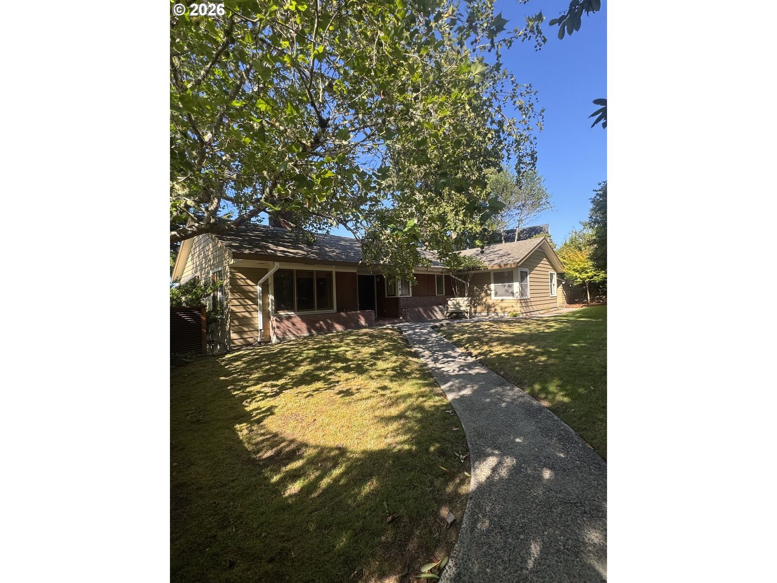 Property Photo: 1228 11th St OR 97103