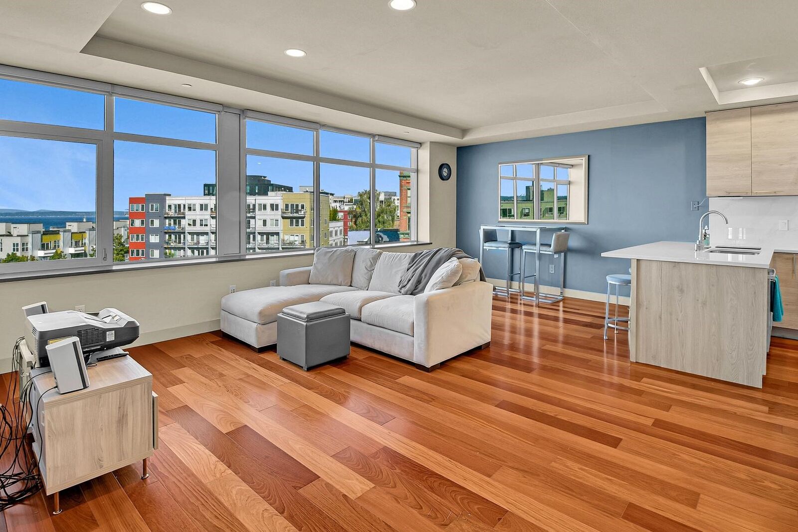 Property Photo: 2319 1st Avenue 306 WA 98121