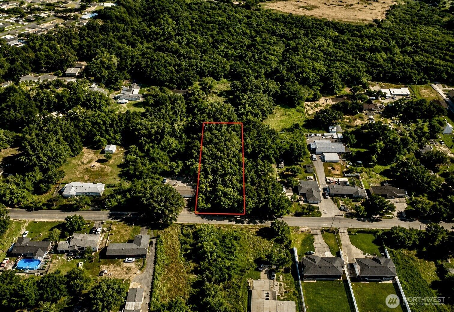 Property Photo: 17423 SE 142nd Street WA 98059