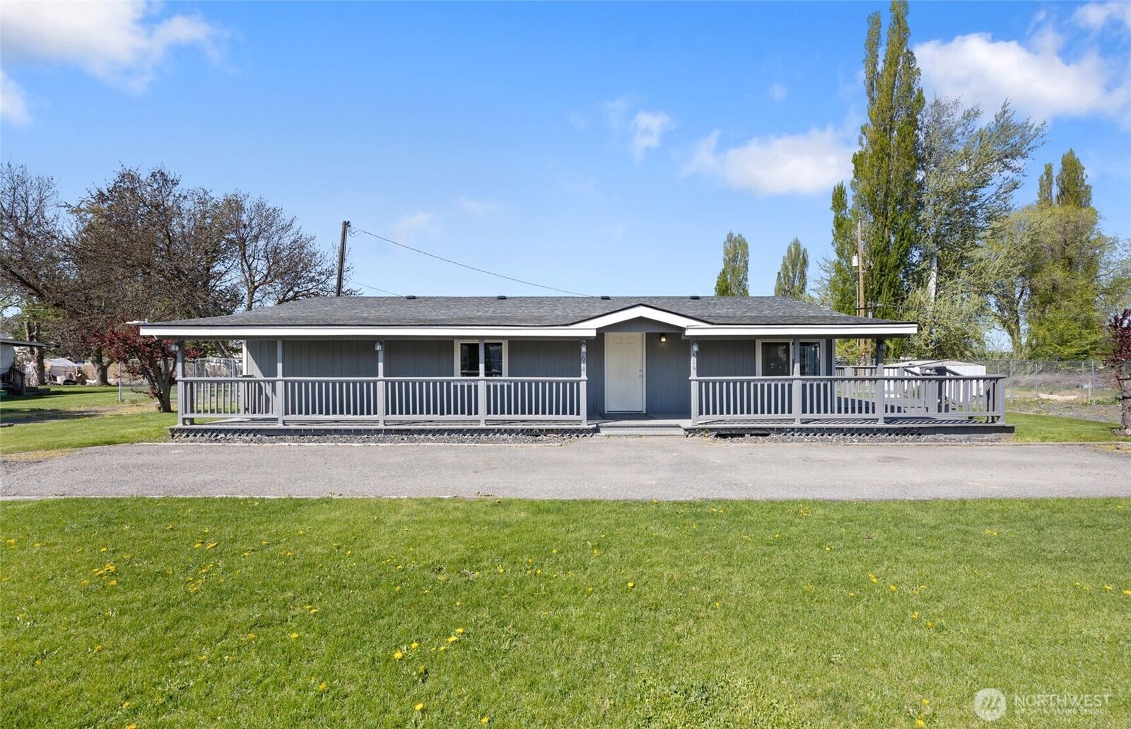 Property Photo: 614 S Andes Road WA 99344