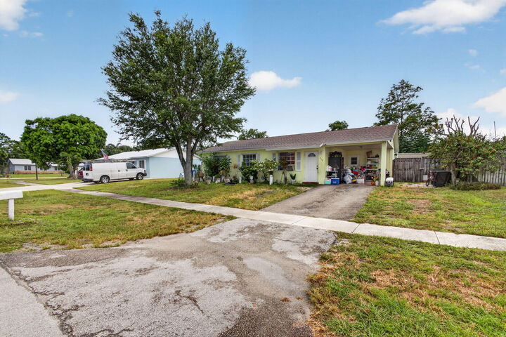 Property Photo: 710 Oklawaha Street FL 33458