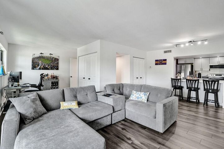 Property Photo: 1000 River Reach Drive 321 FL 33315