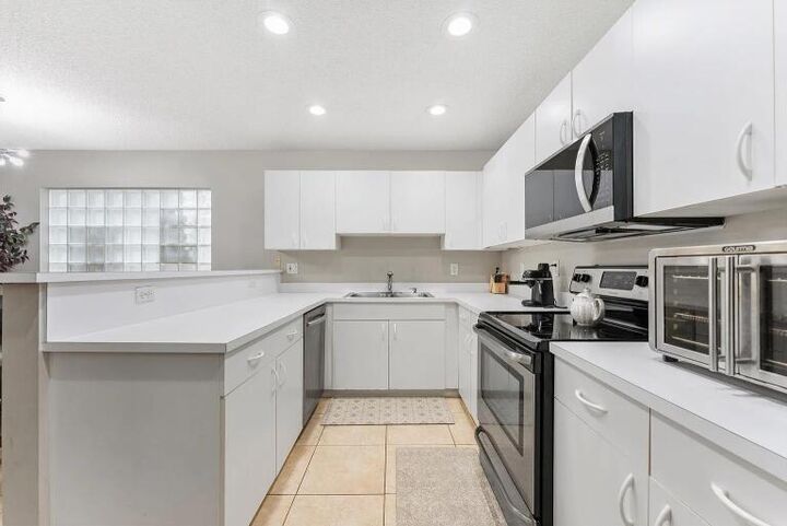 Property Photo: 12230 Dartmoor Drive Drive FL 33414