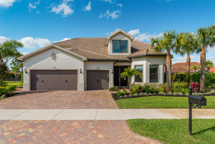 Property Photo: 4952 SW Sensation Street FL 34990