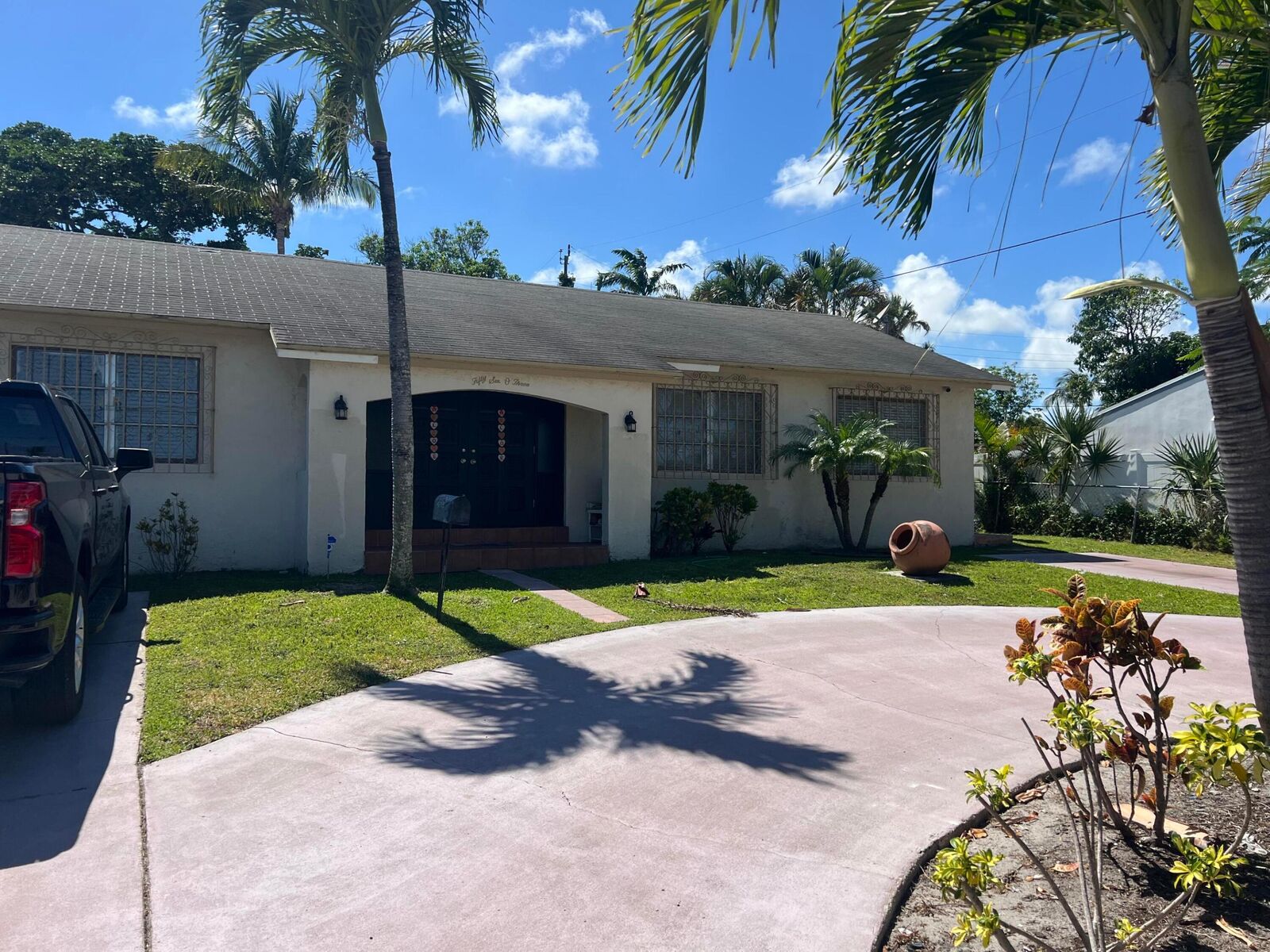 Property Photo:  5603 Parker Avenue  FL 33405 