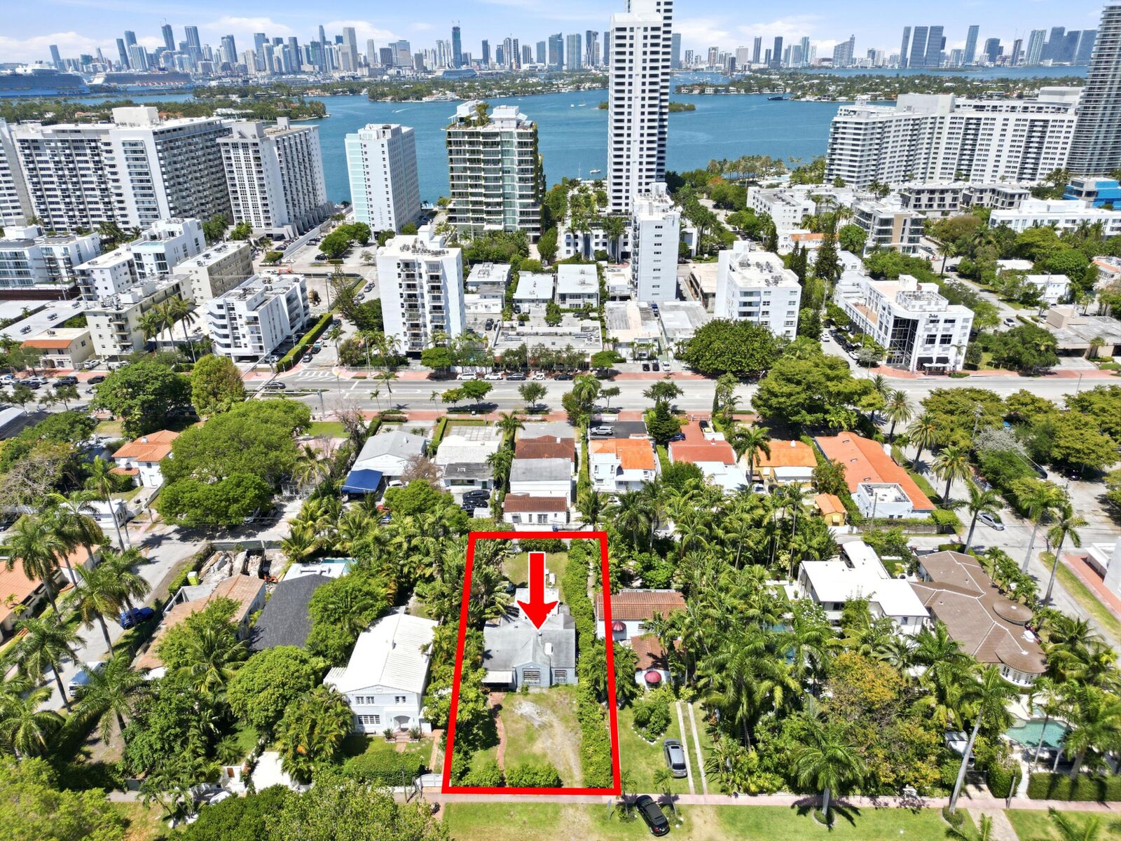 Property Photo:  1324 Lenox Avenue  FL 33139 