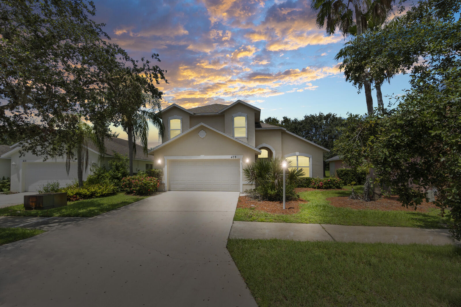 Property Photo: 408 SW Sundance Trail FL 34953