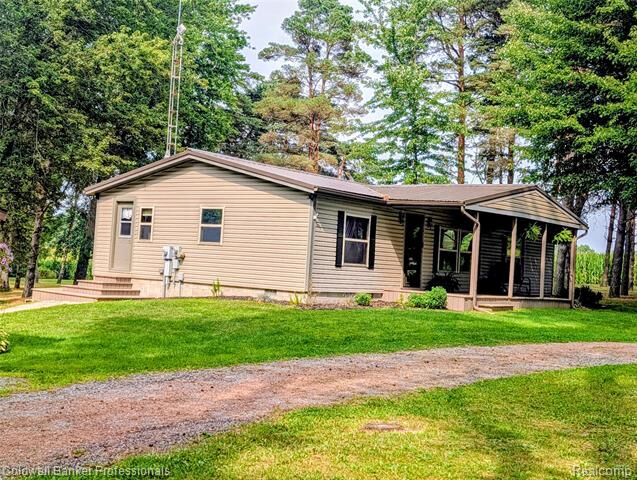 Property Photo:  6895 Lanway Road  MI 48741 