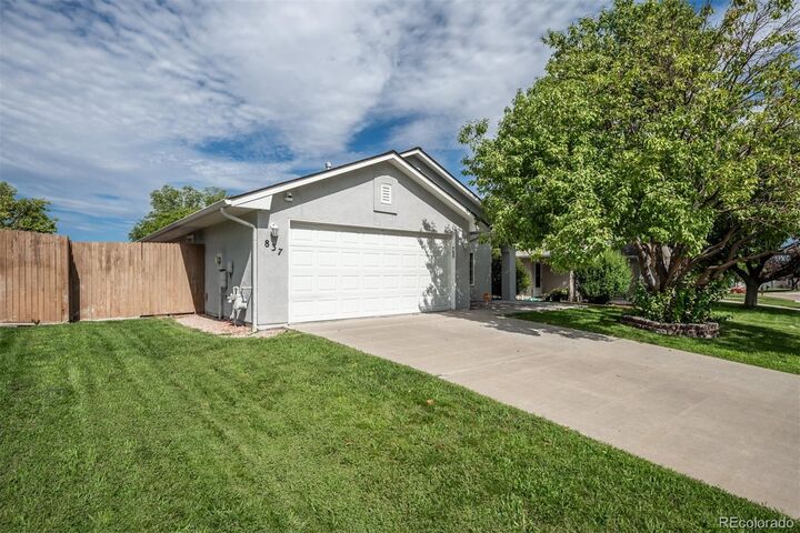 Property Photo: 837 Ardath Lane CO 81005