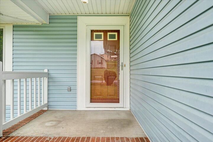 Property Photo: 206 Sheppard Ave VA 24141