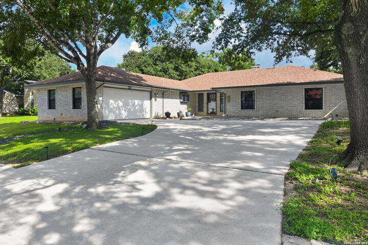 Property Photo:  911 Silver Spruce St  TX 78232 