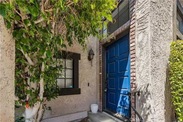 Property Photo: 412 Bushnell CA 91801