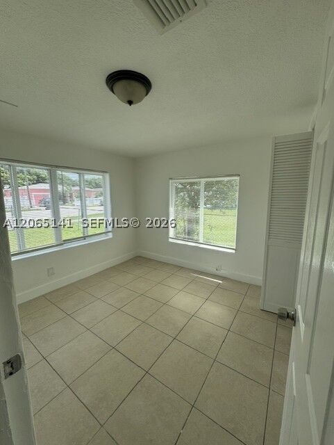 Property Photo: 4130 SW 25th St FL 33023