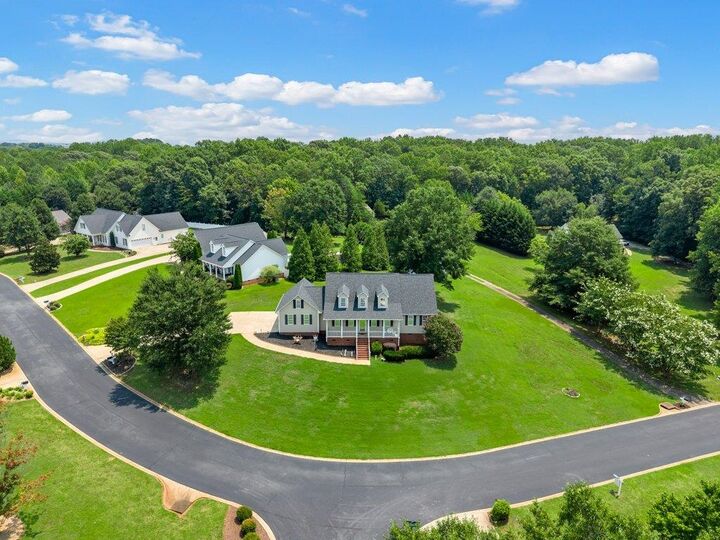 Property Photo:  404 Shallowford Drive  SC 29316 