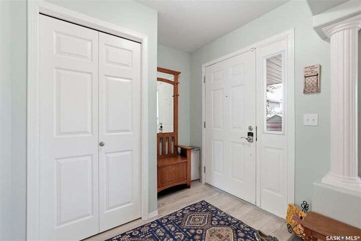 Property Photo:  523 Denham Way  SK S7R 1E5 