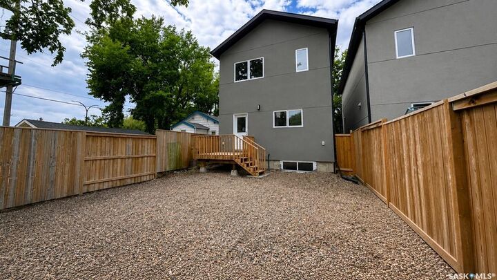 Property Photo: 1220 D Avenue N SK S7L 1P1