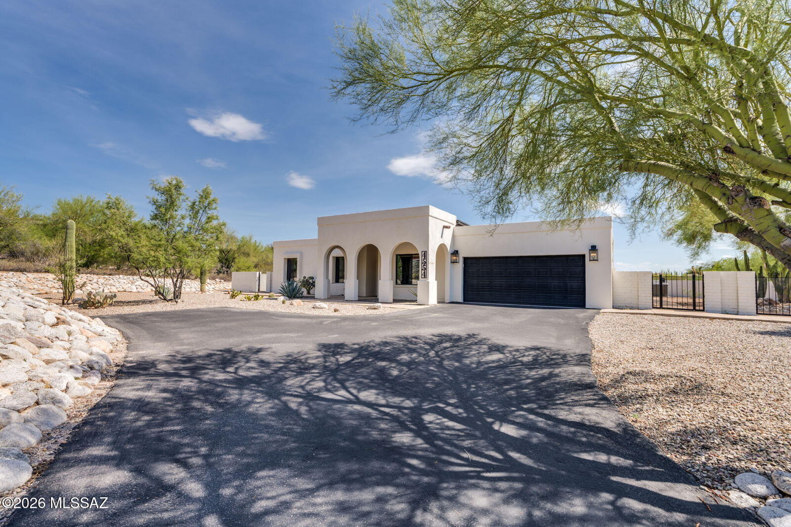 Property Photo:  4554 N Avenida Del Cazador  AZ 85718 